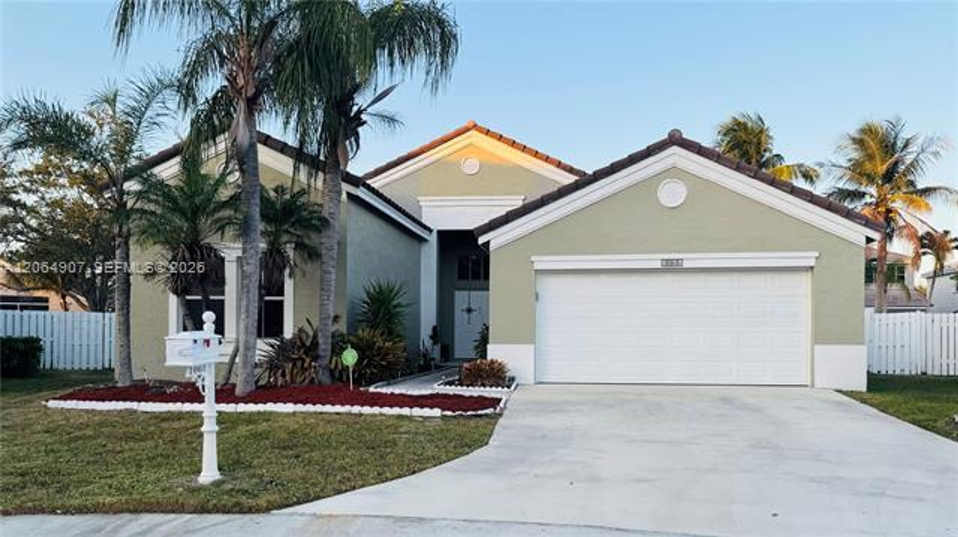 1064 Cedar Falls Dr # 1064, Weston, FL 33327 – photo 2