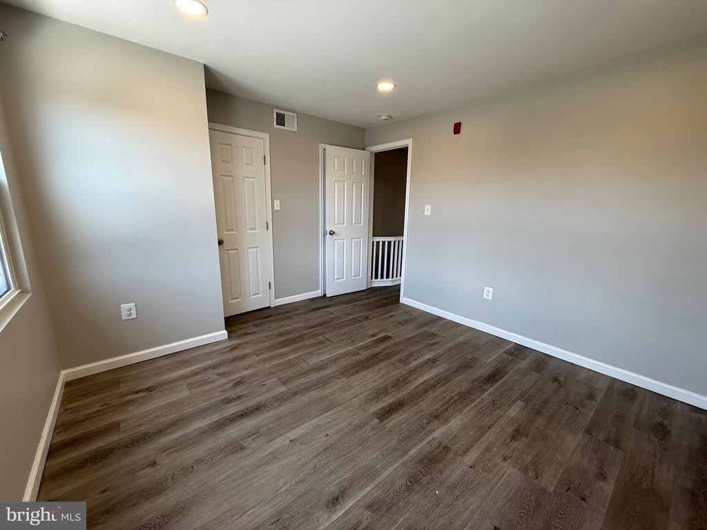 567 VAN KIRK STREET – photo 3