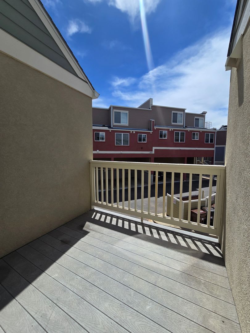 Covered parking✔ covered private deck✔ Dakota Ridge 2 Bedroom 2.5 Bath Condo – photo 4