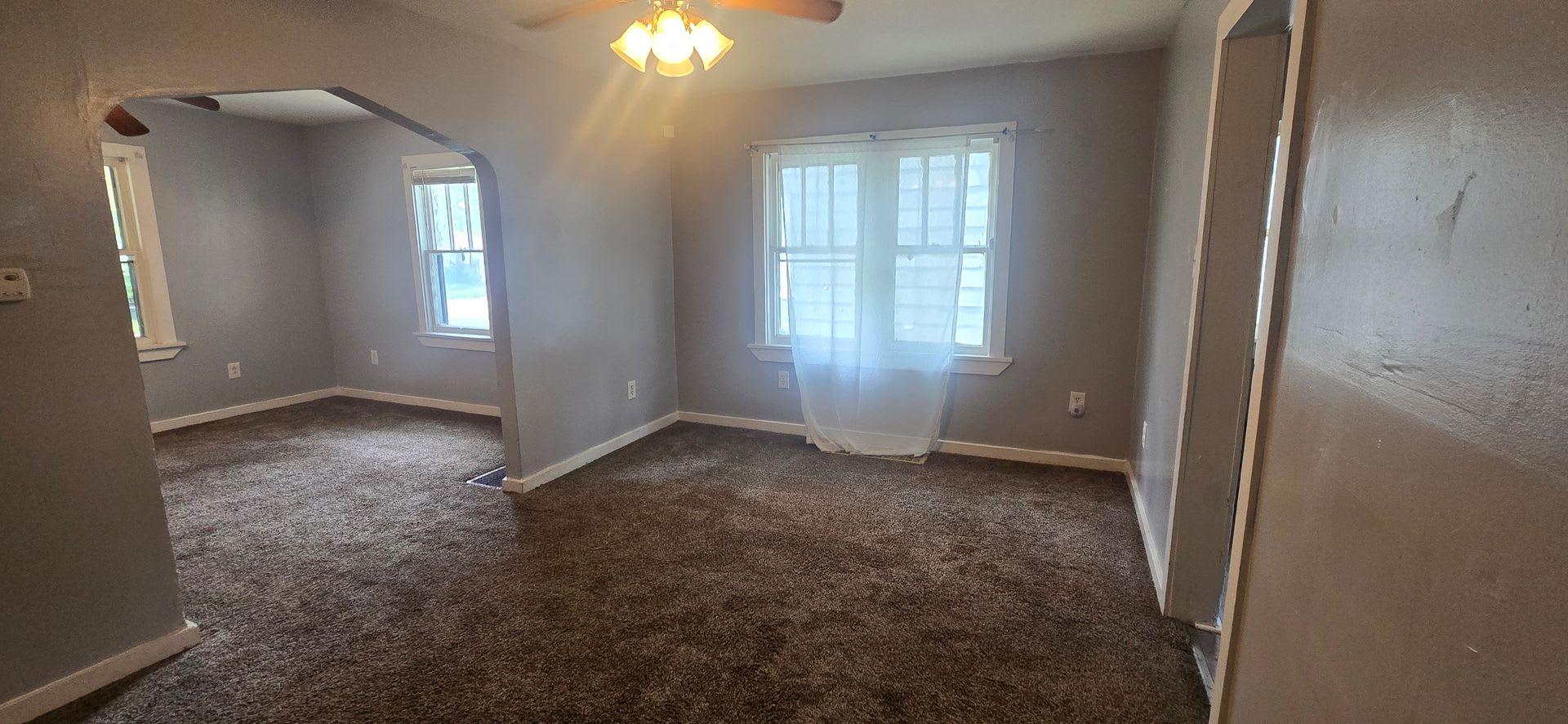 1312 E Olive----2 bedroom, 1 bath – photo 2