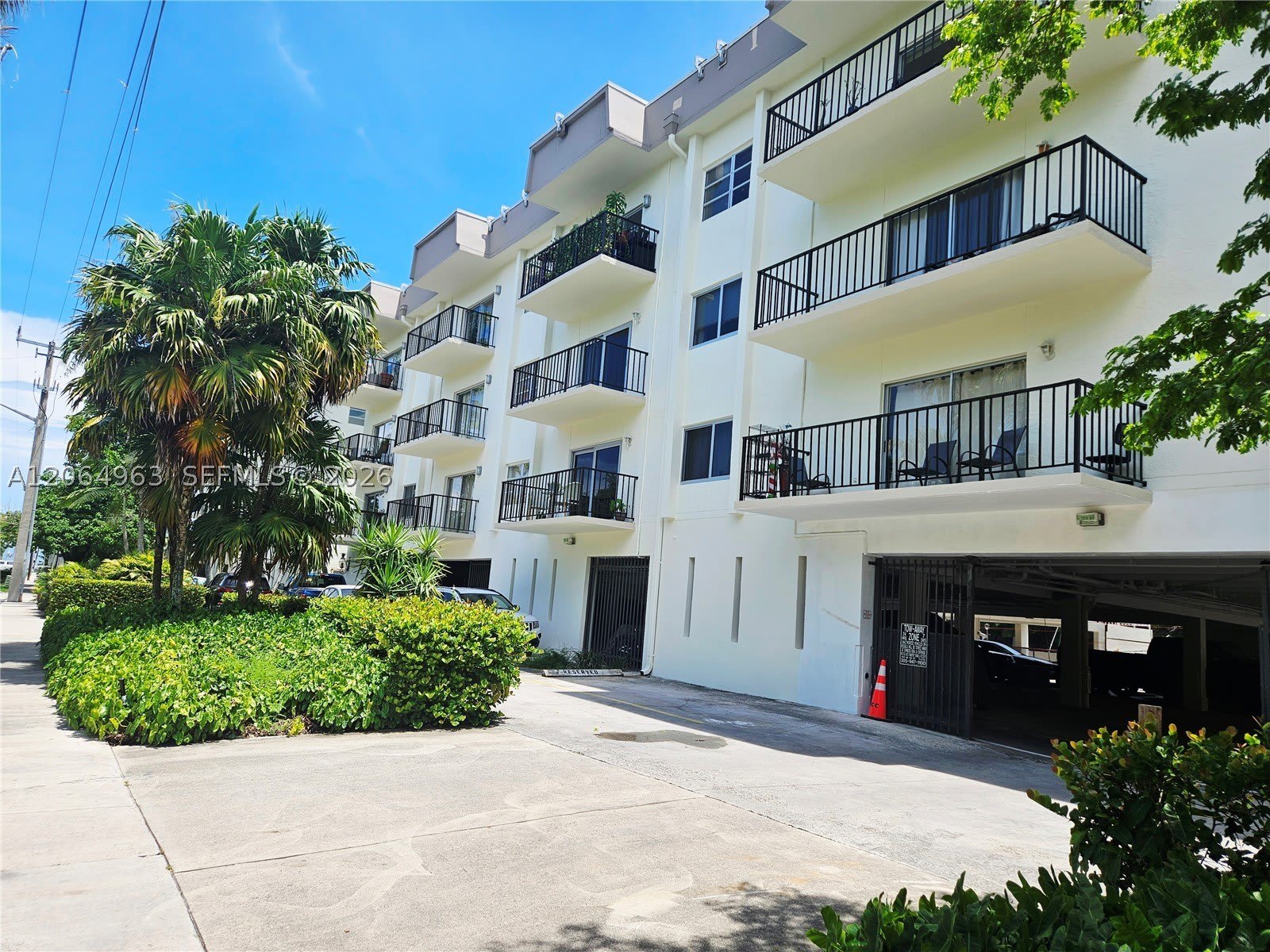 2620 Ne 135Th St – photo 1