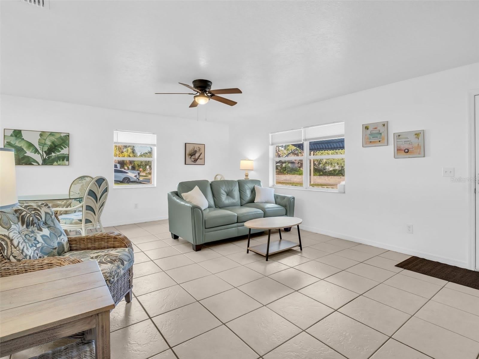 103 E PARK Street – photo 3