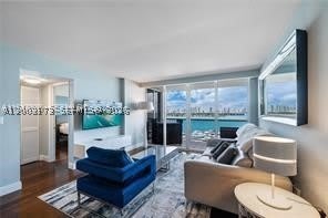 1900 Sunset Harbour Dr – photo 3
