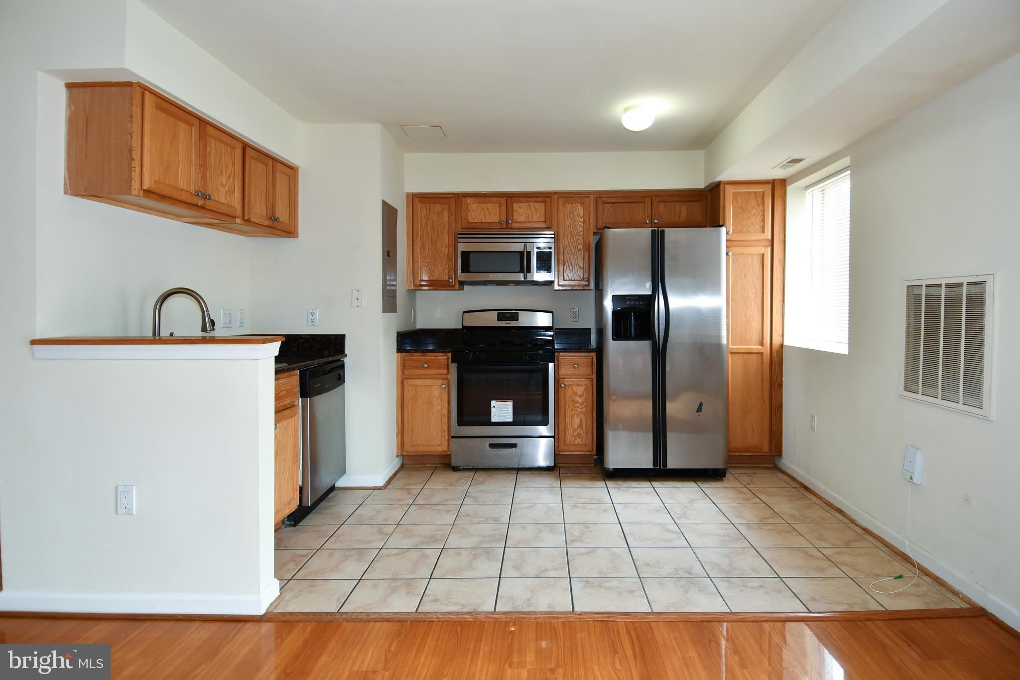 4116 AMES Street NE – photo 5