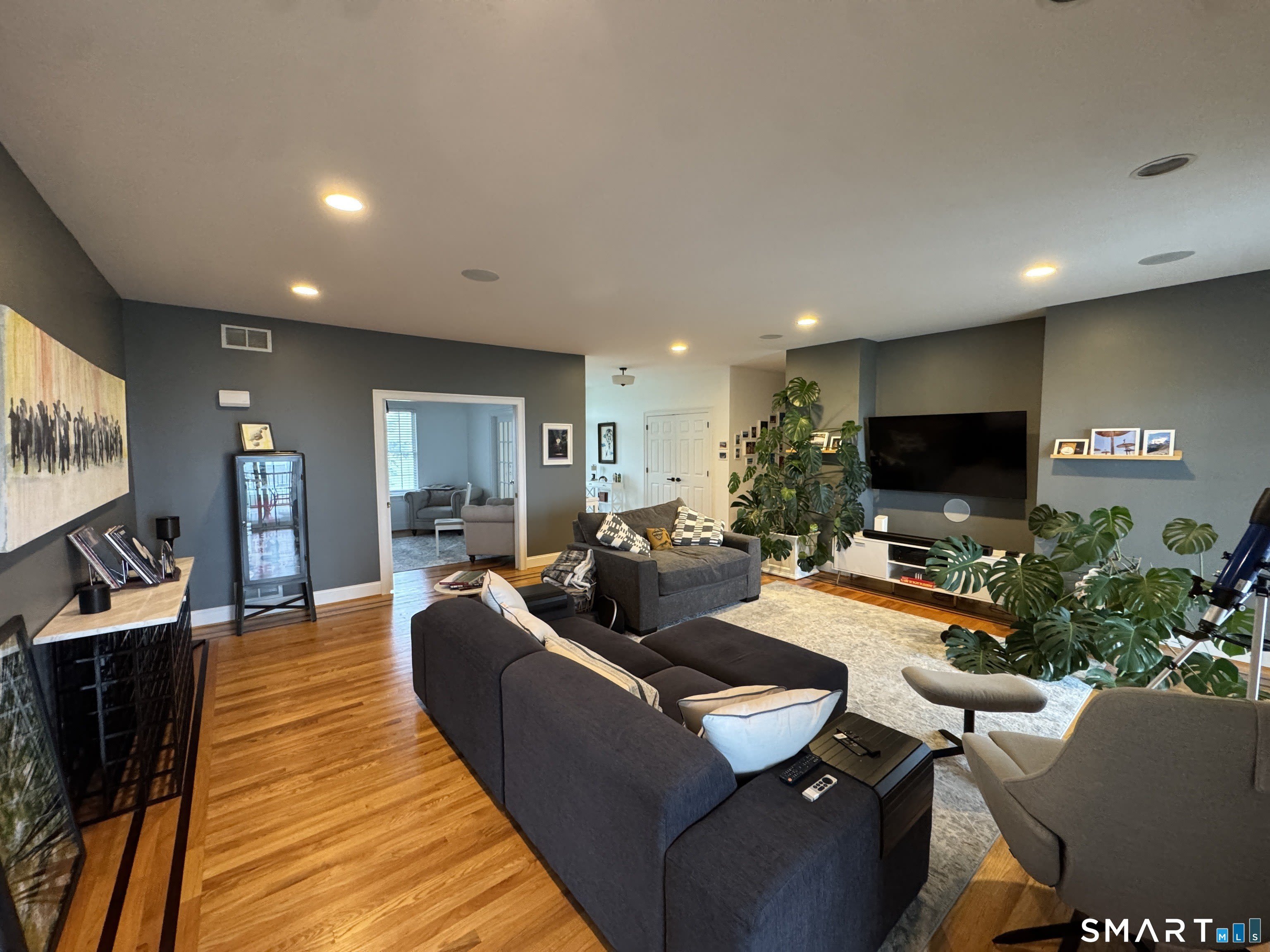556 Hill Street – photo 4