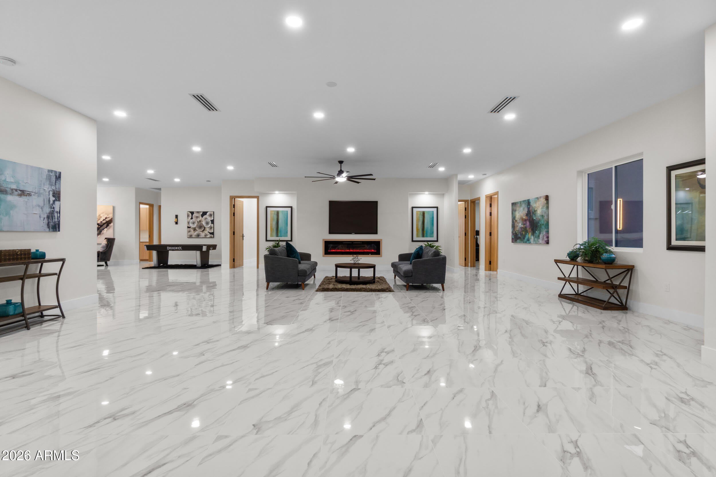 5923 E NORTH Lane – photo 2