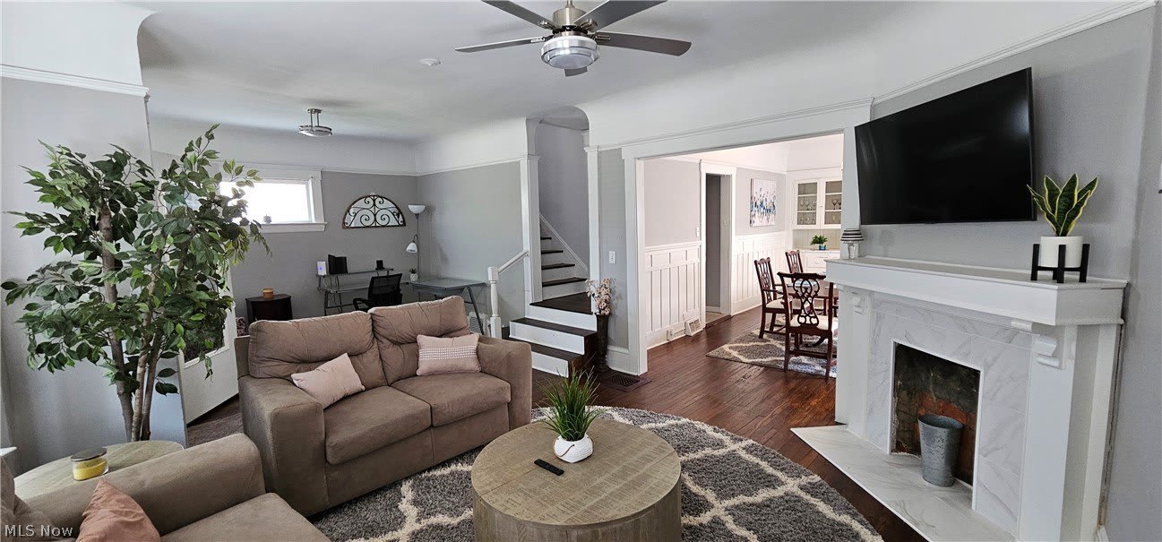 10605 Ashbury Avenue – photo 2