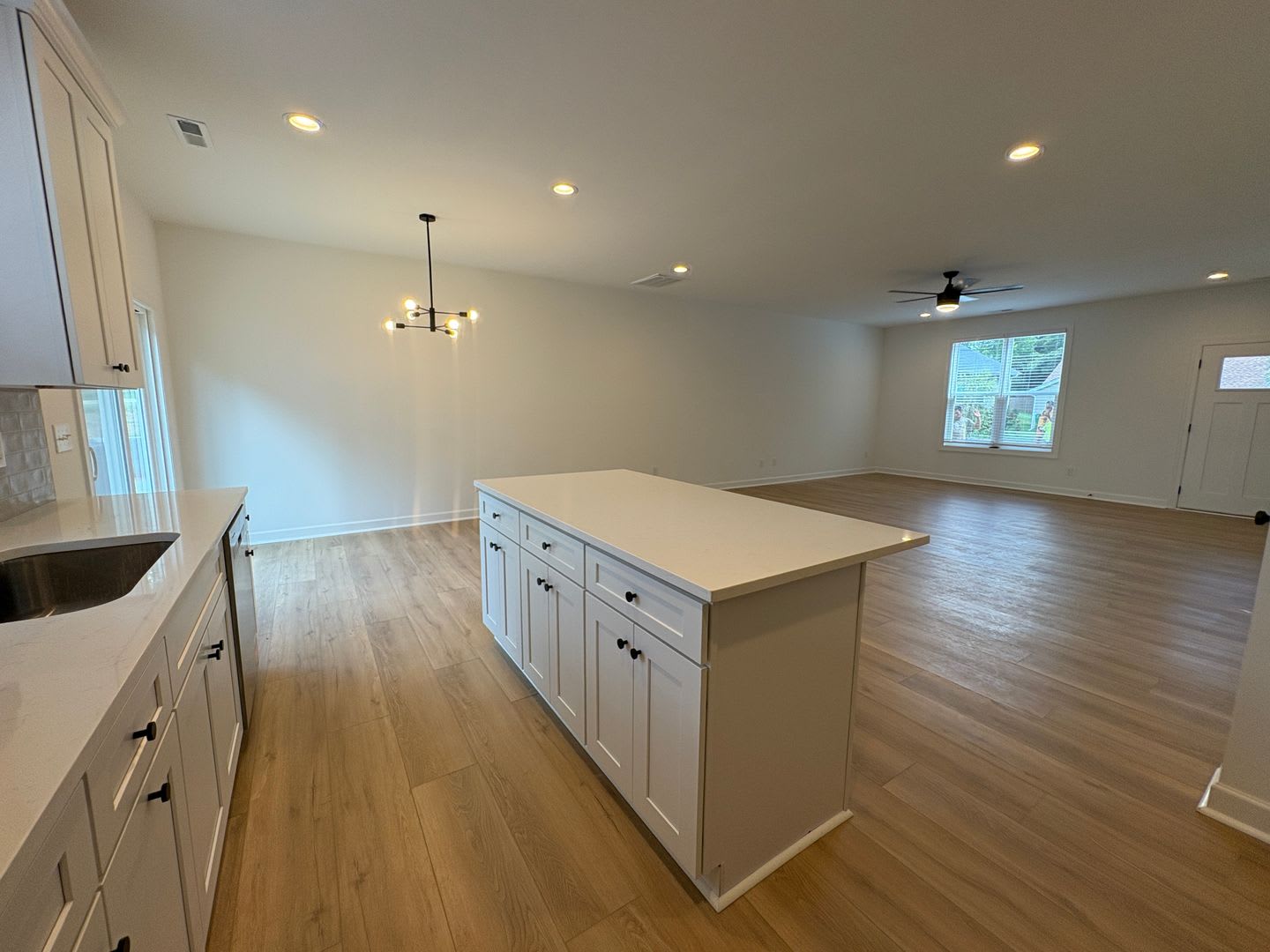 Multiple Brand New Townhouses Near Uptown!! – photo 2