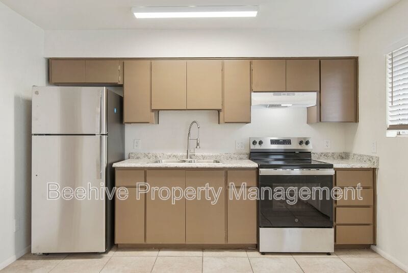 1634 E Monroe St – photo 1