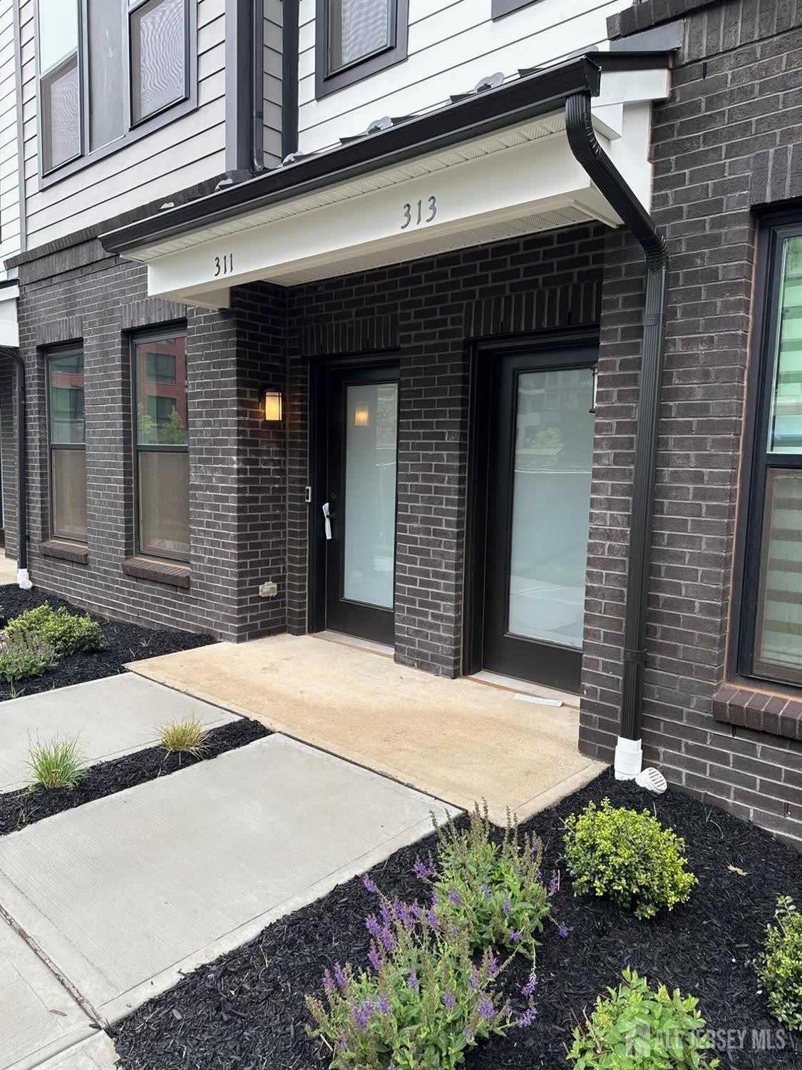 311 Sadie Circle – photo 1