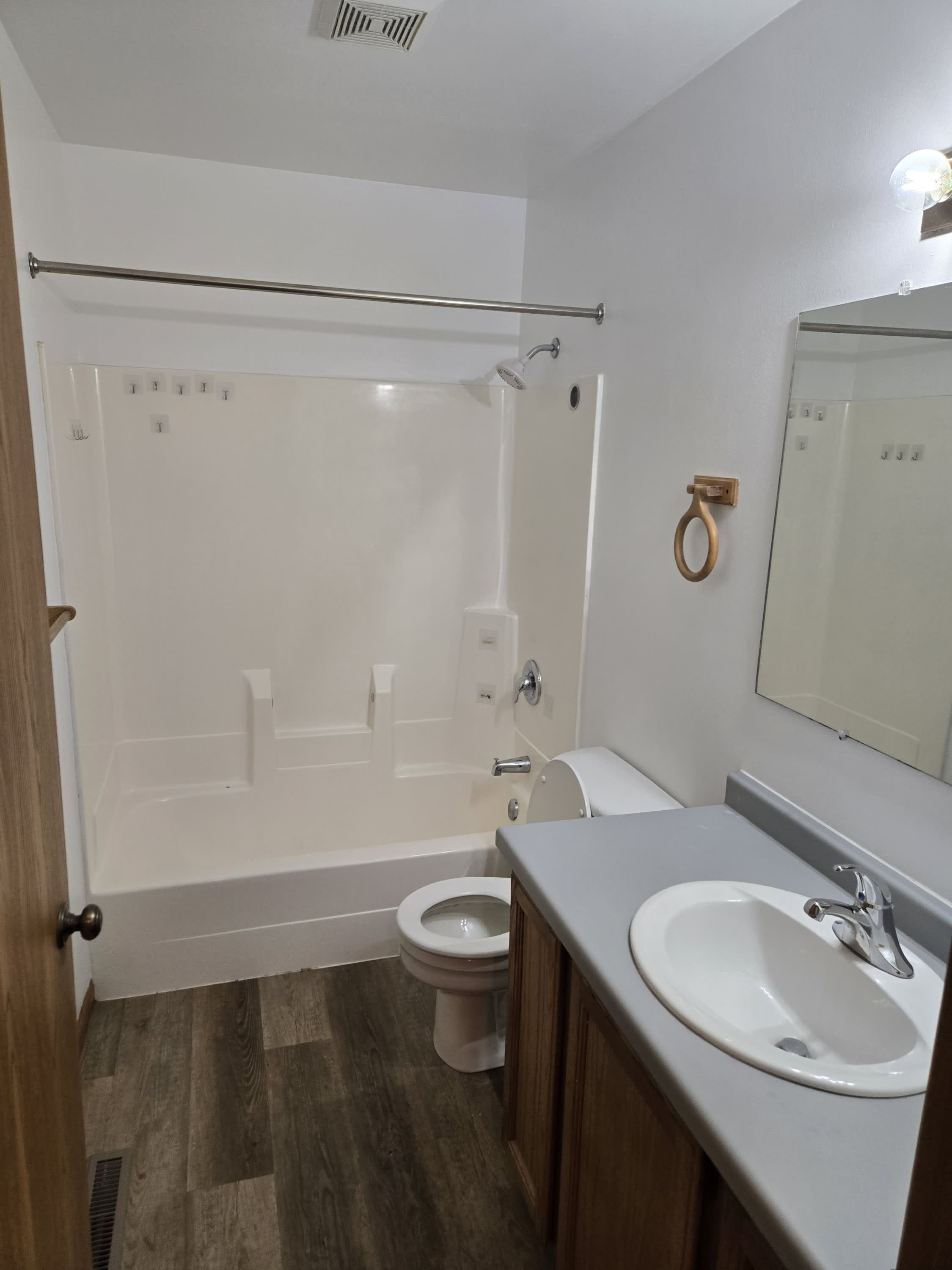 527 Franklin Street – photo 5