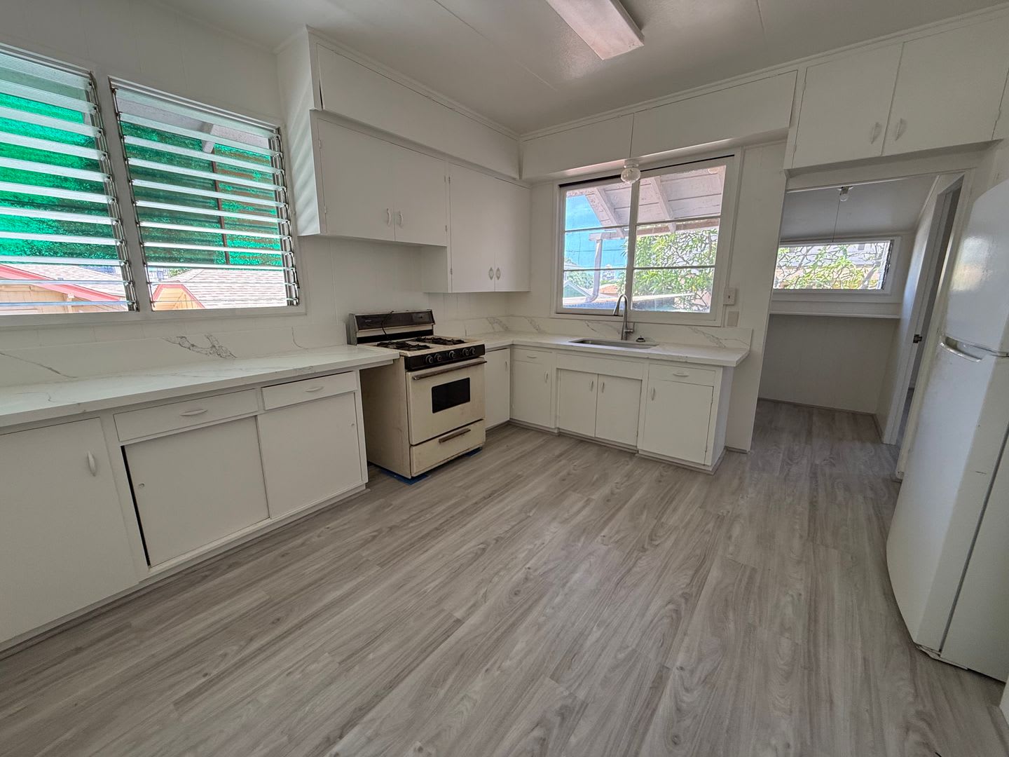 For Rent 3224 Mooheau Ave – photo 4