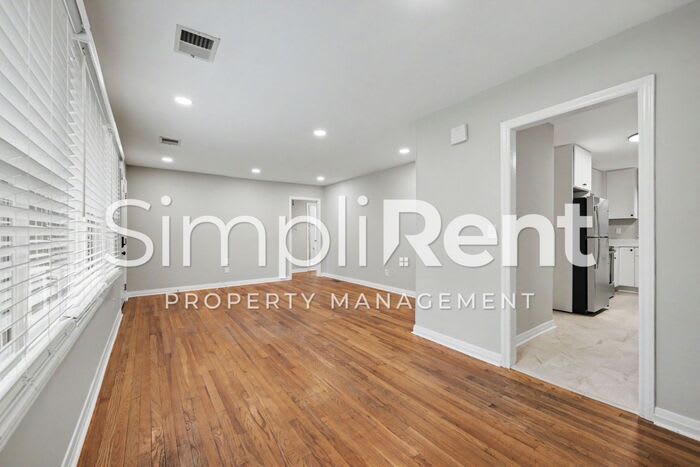 1727 McKenzie Drive – photo 5