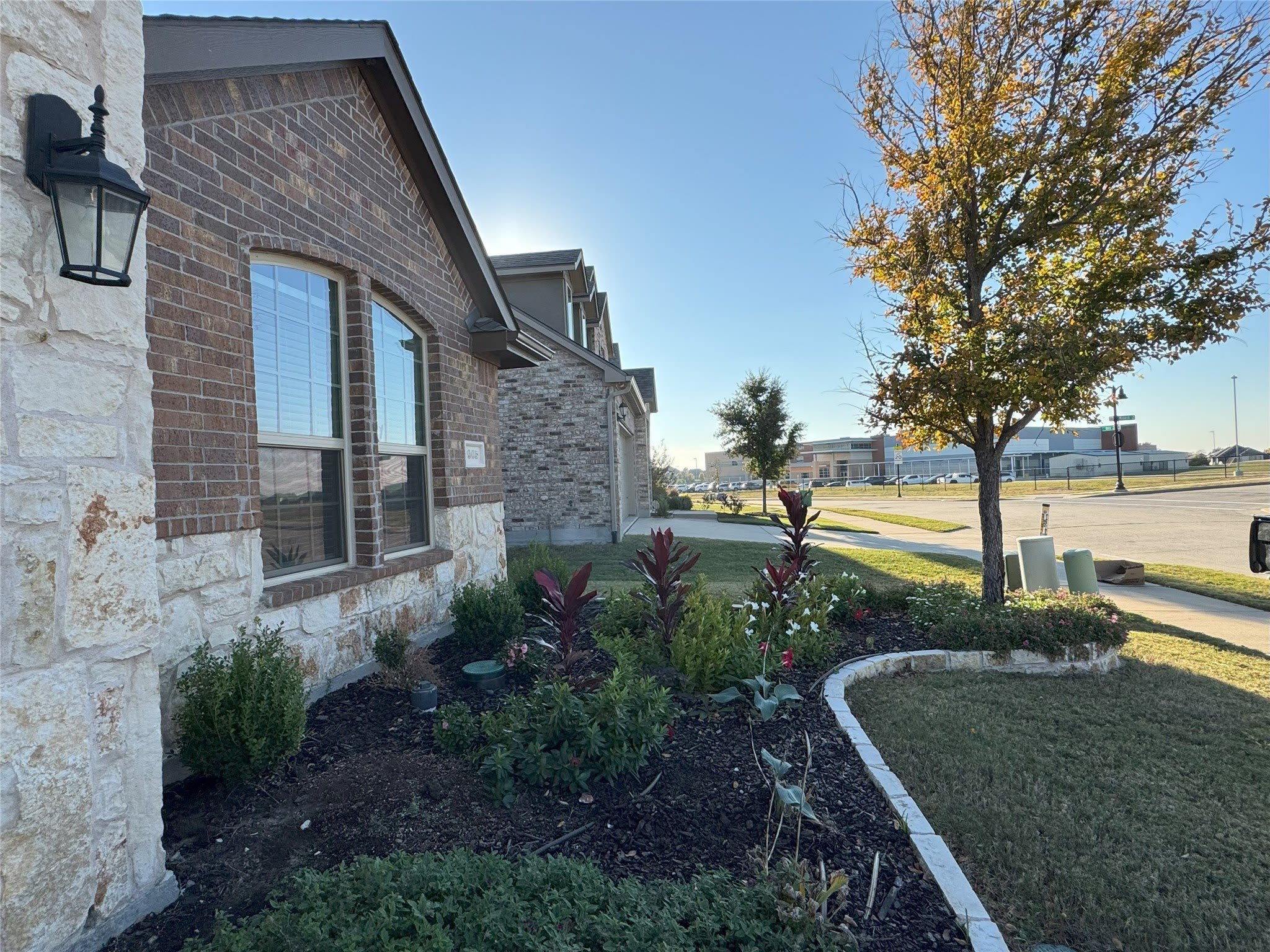 905 Berry Street – photo 2
