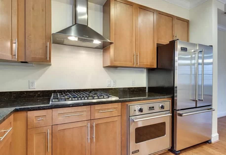 2237 Fairfax Drive – photo 5