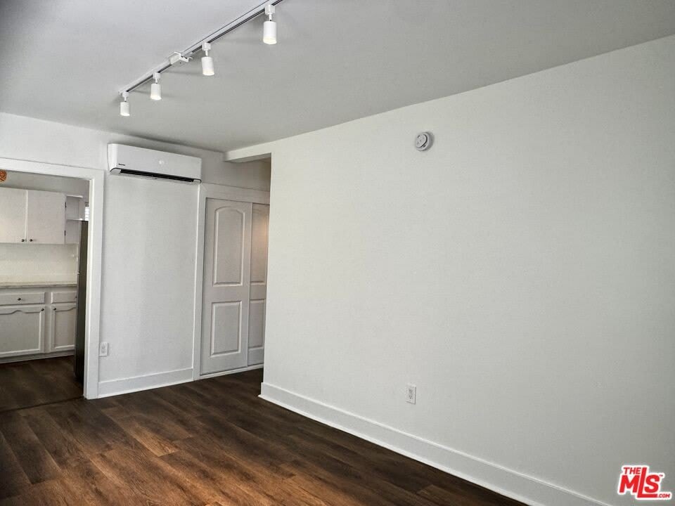 5724 La Mirada Ave – photo 3