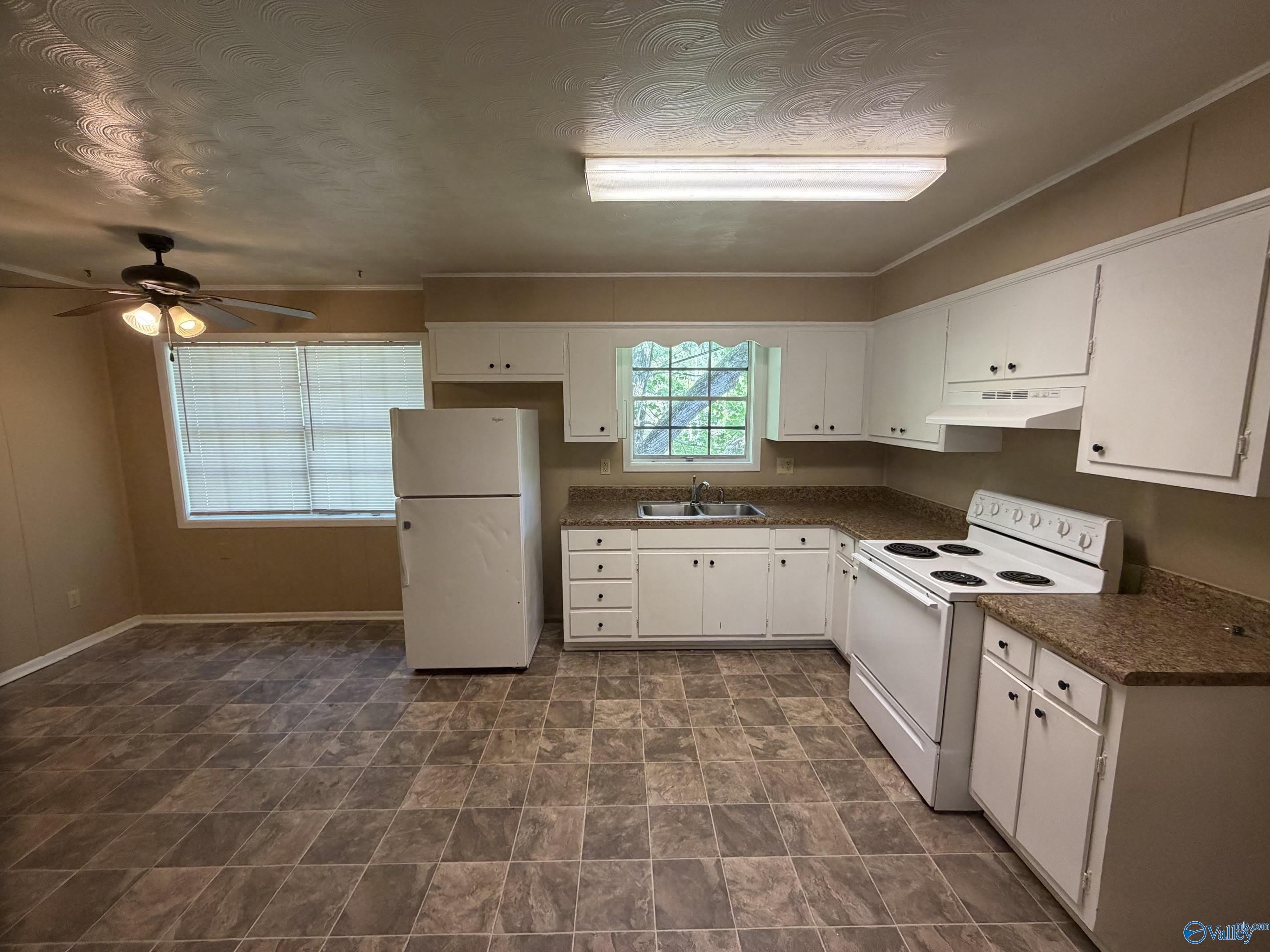 1802 Tunsel Road – photo 5