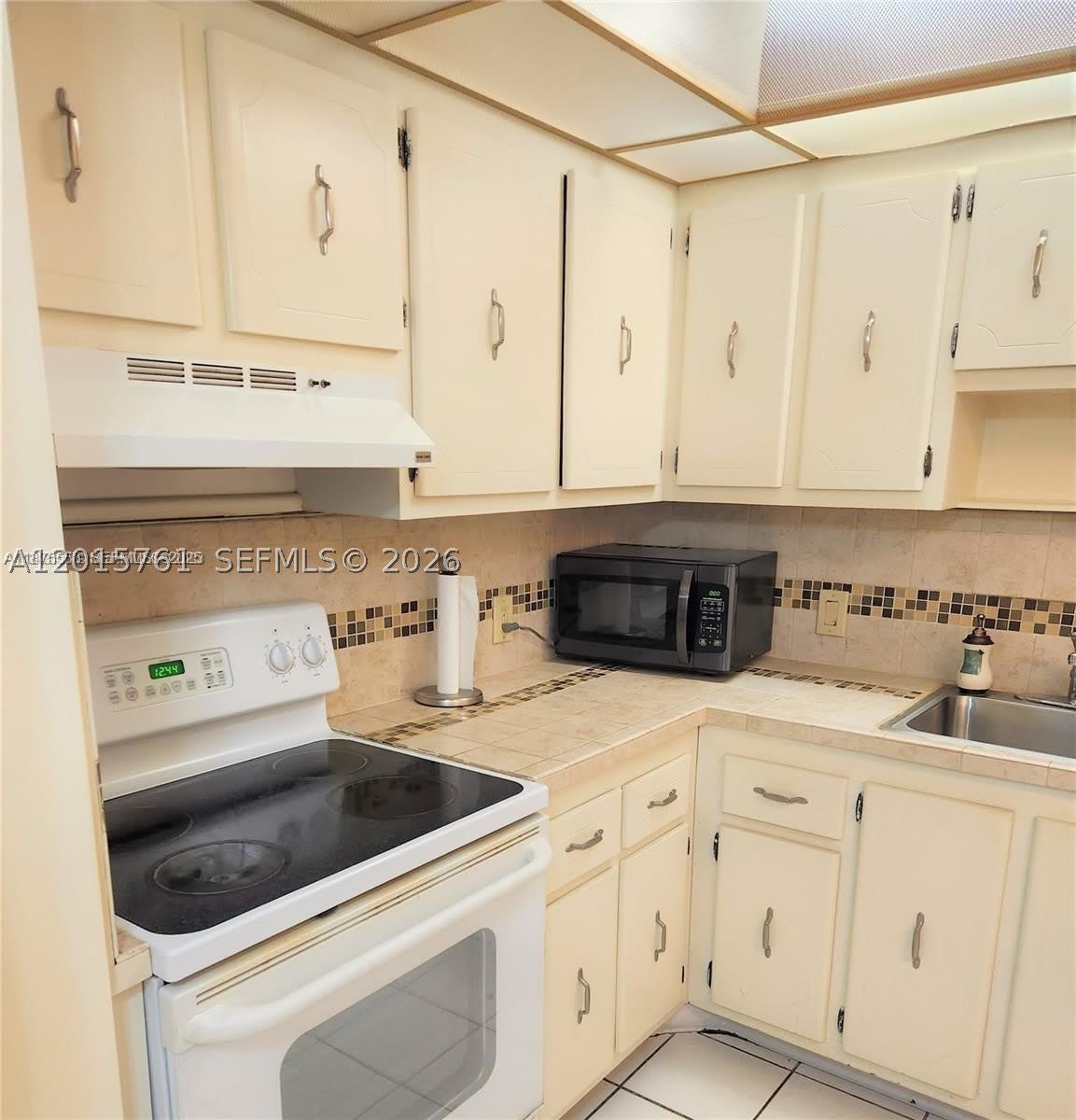 3375 N Country Club Dr – photo 5