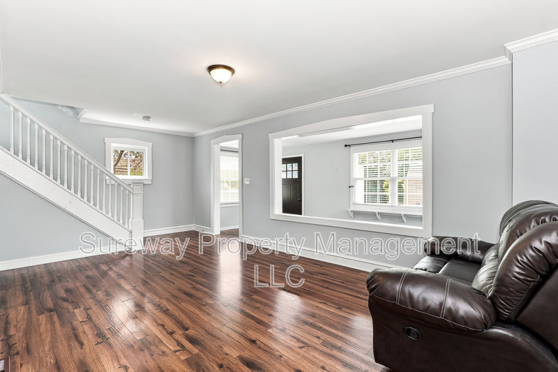 111 Westmont Ave – photo 3