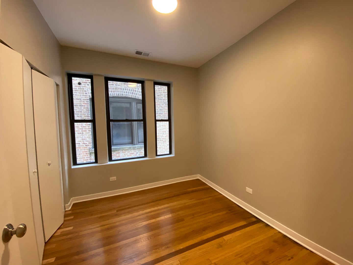 1741 W Wallen Ave – photo 2