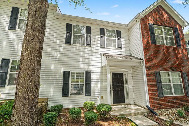 2224 Winthrop Chase Dr – photo 2