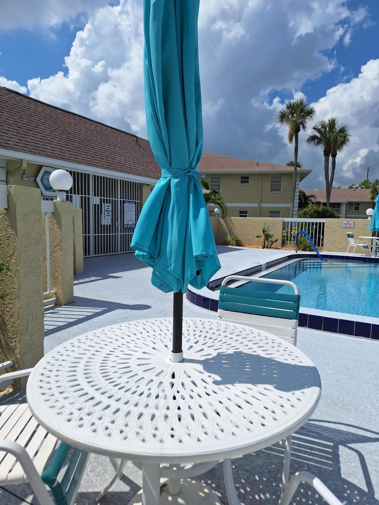 1535 SE ROYAL GREEN Circle – photo 3