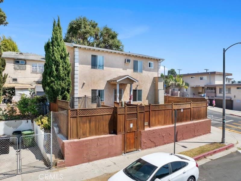 1686 S RIMPAU Boulevard – photo 3