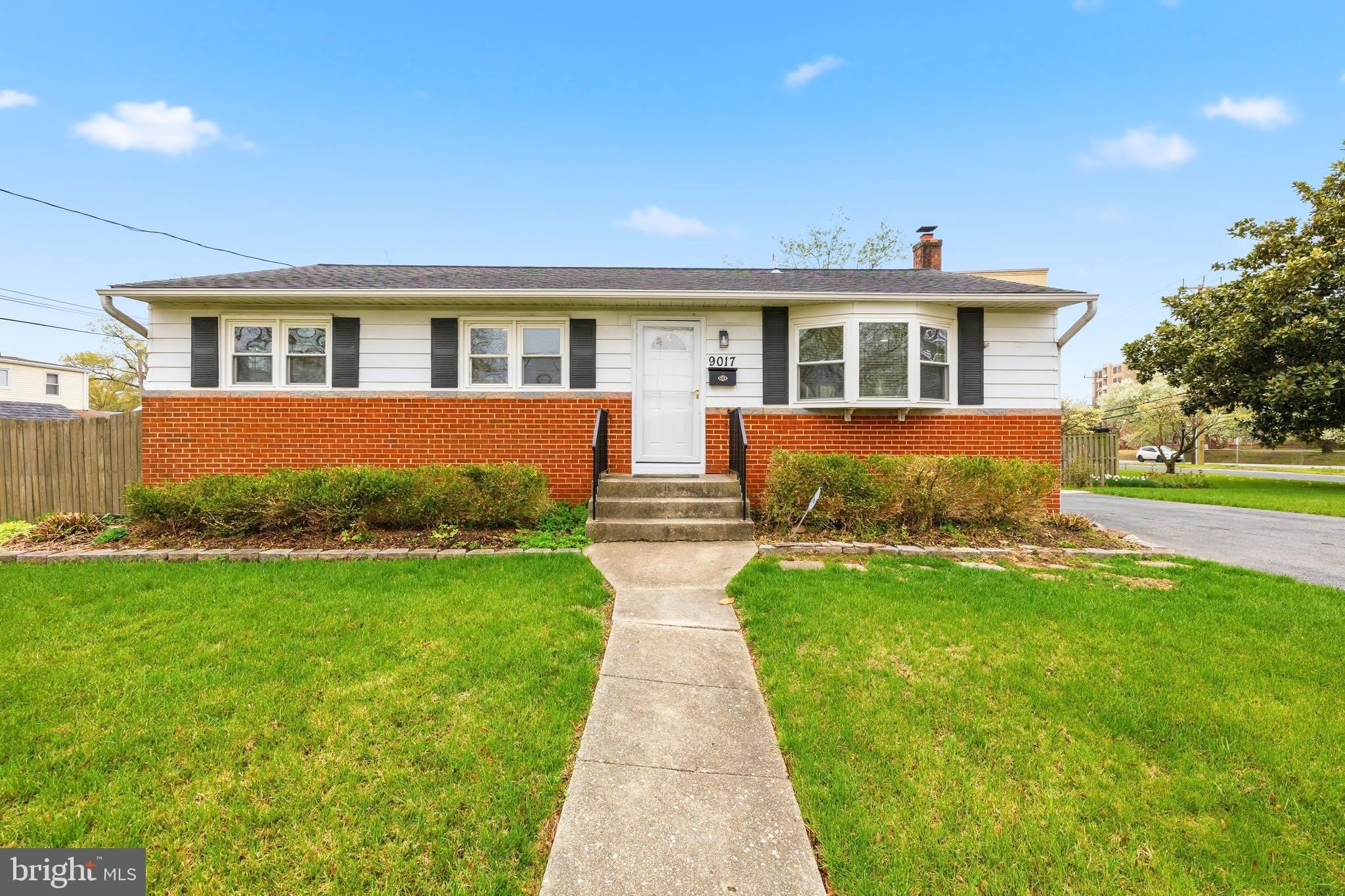 9017 RHODE ISLAND Avenue – photo 1