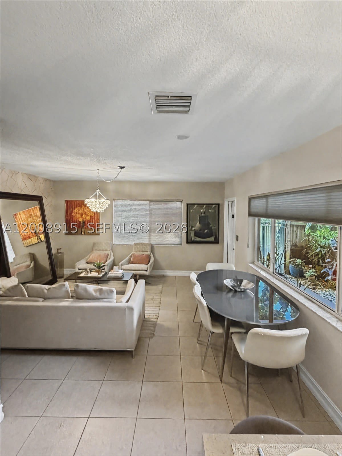1423 Holly Heights Dr – photo 4