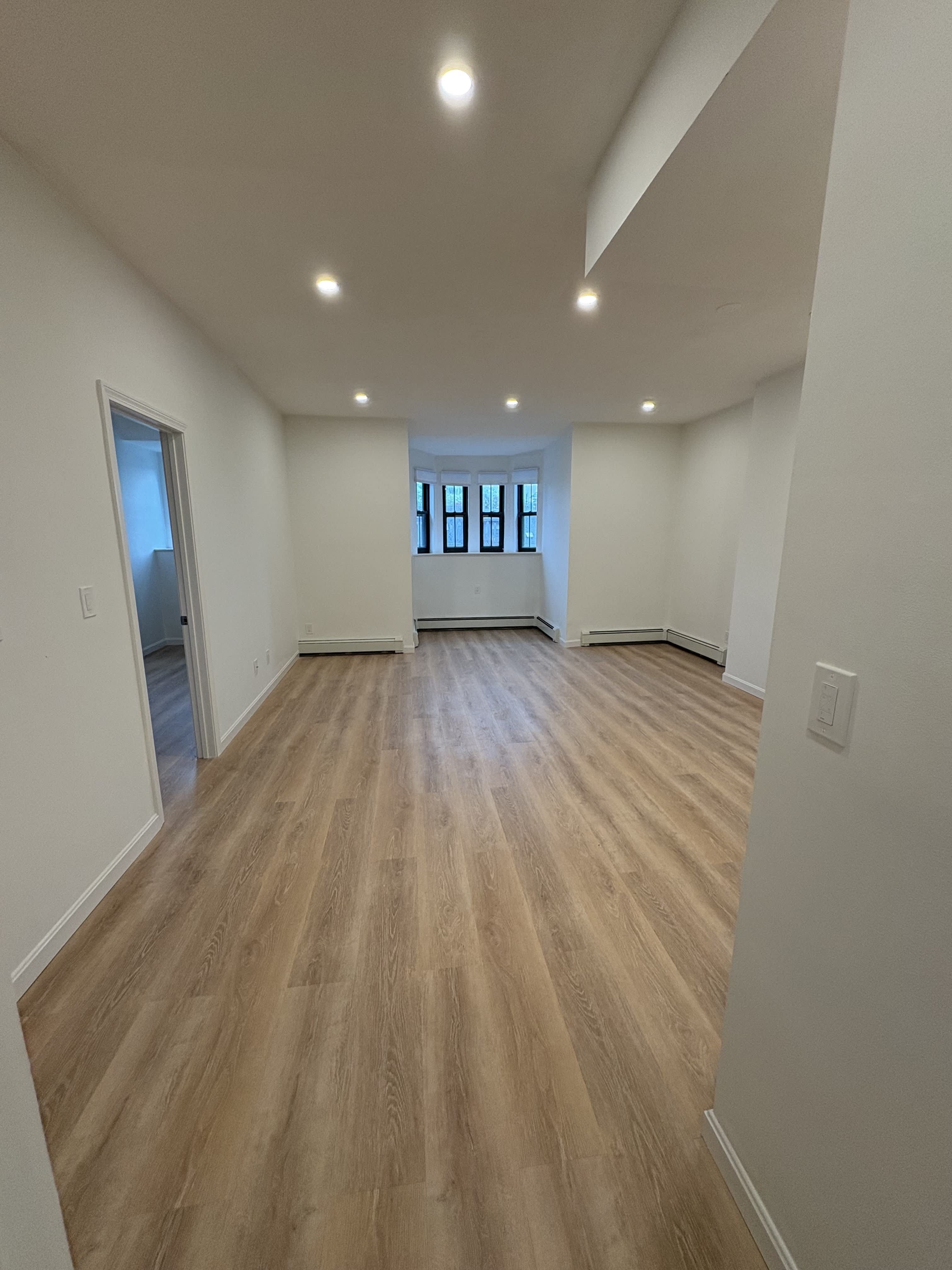 521 Massachusetts Ave – photo 3