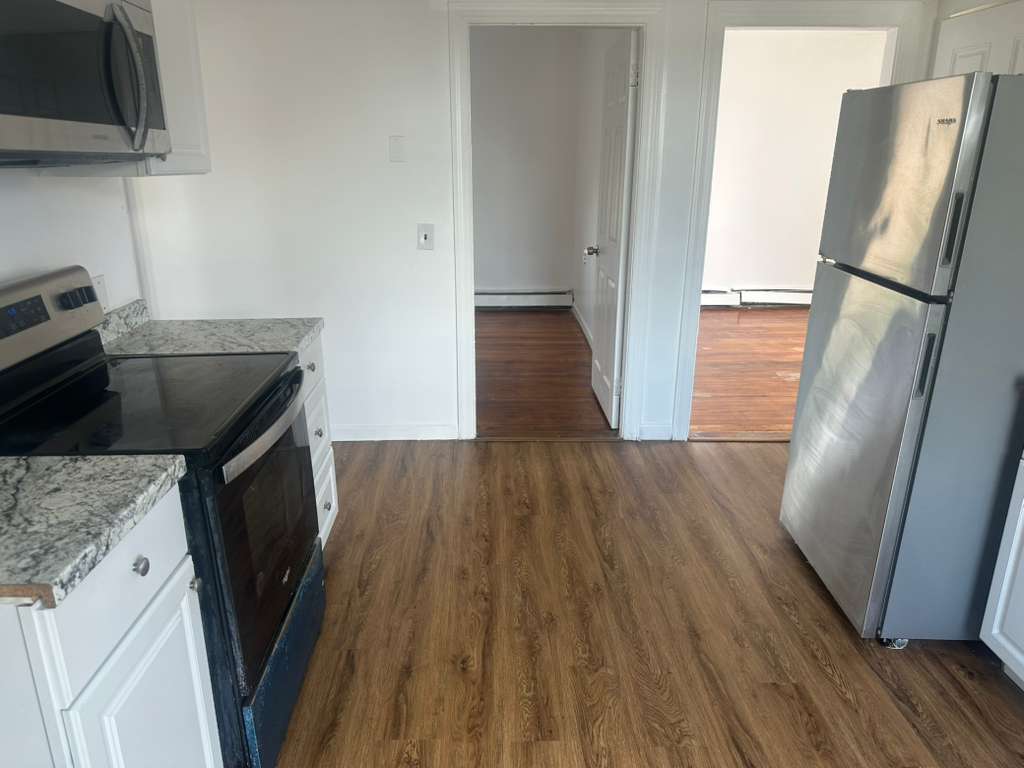 48 Kenwood St – photo 3