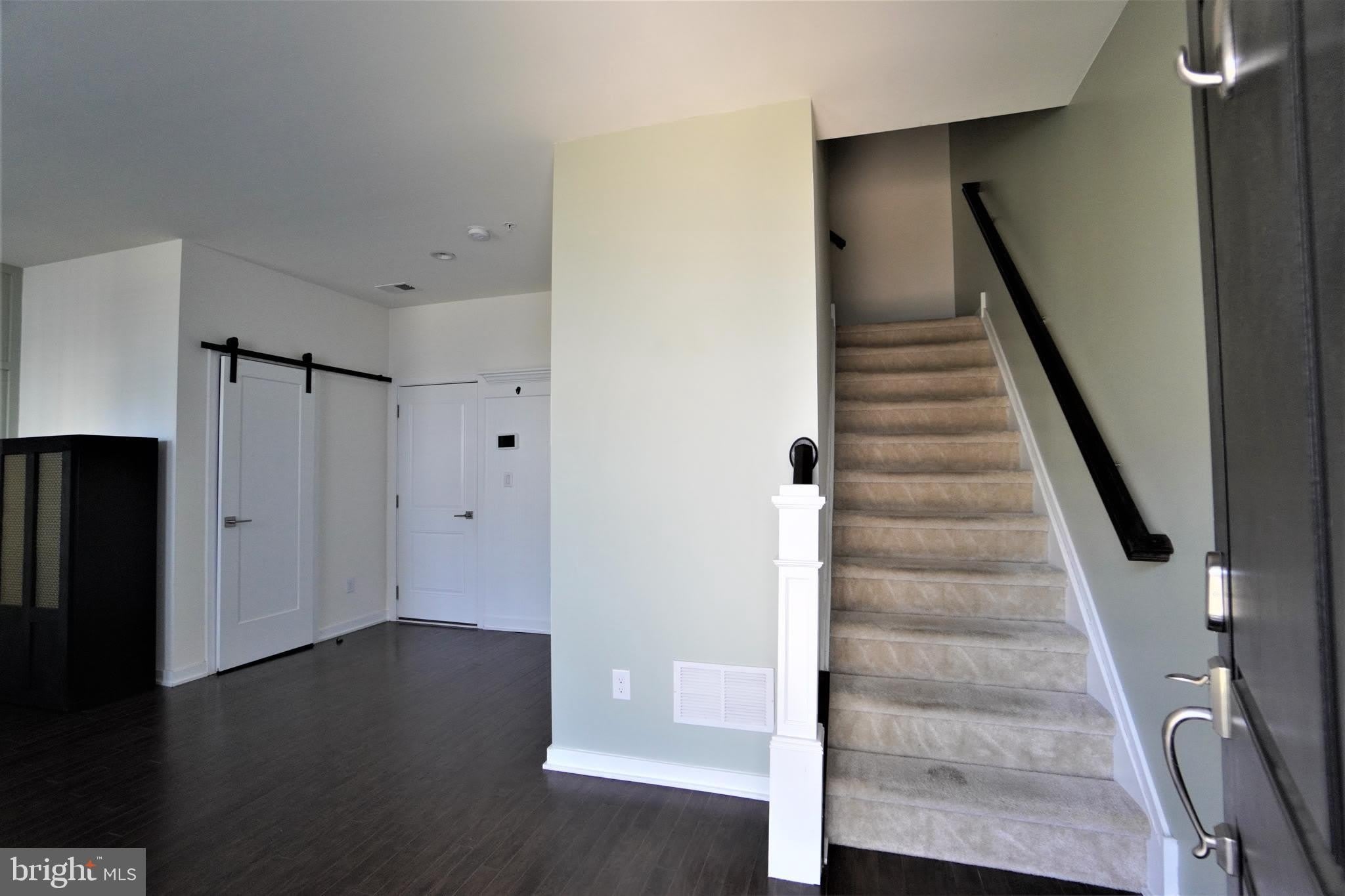 13 JESSOP Lane – photo 5