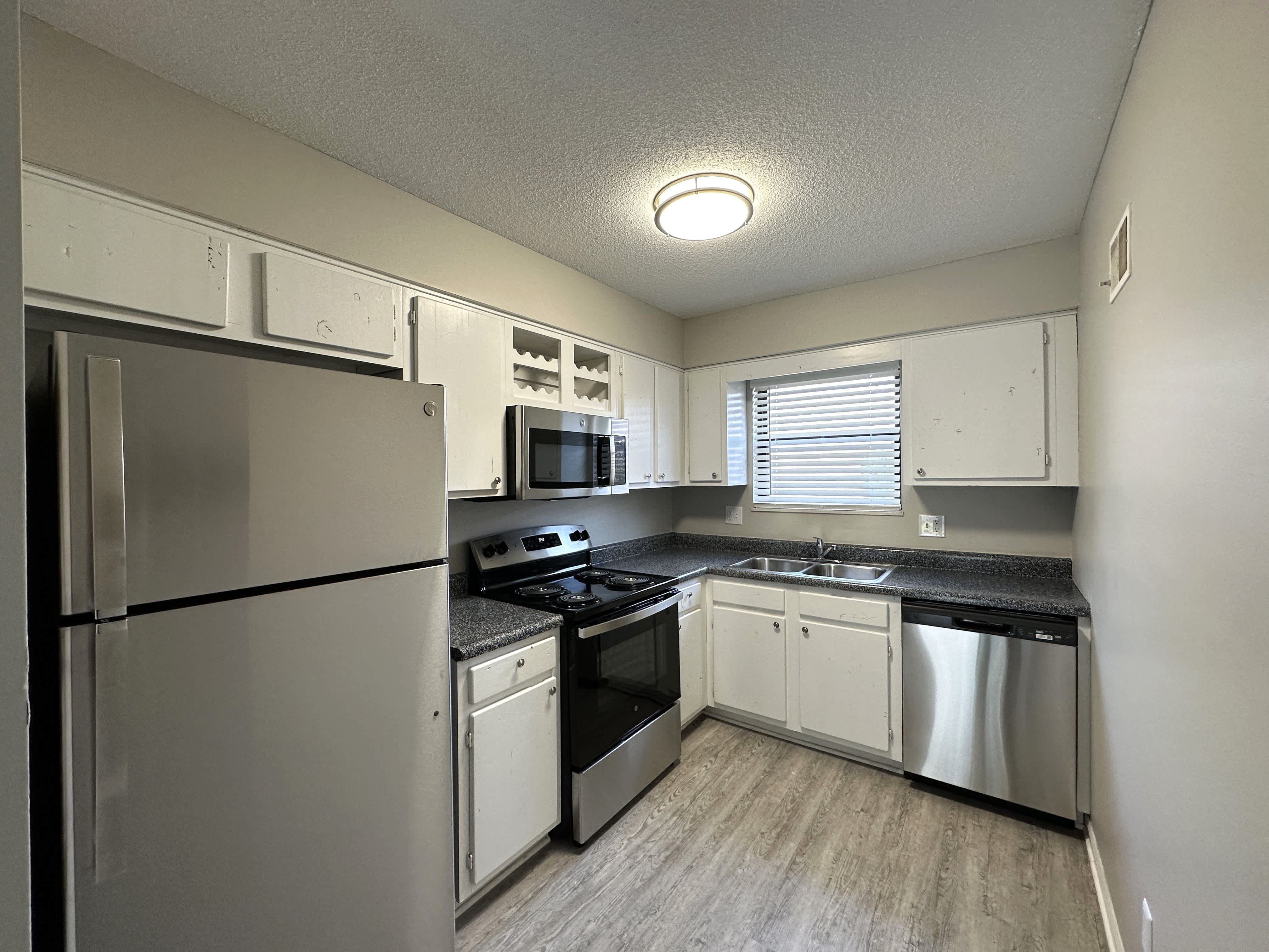 Princeton Court – photo 1