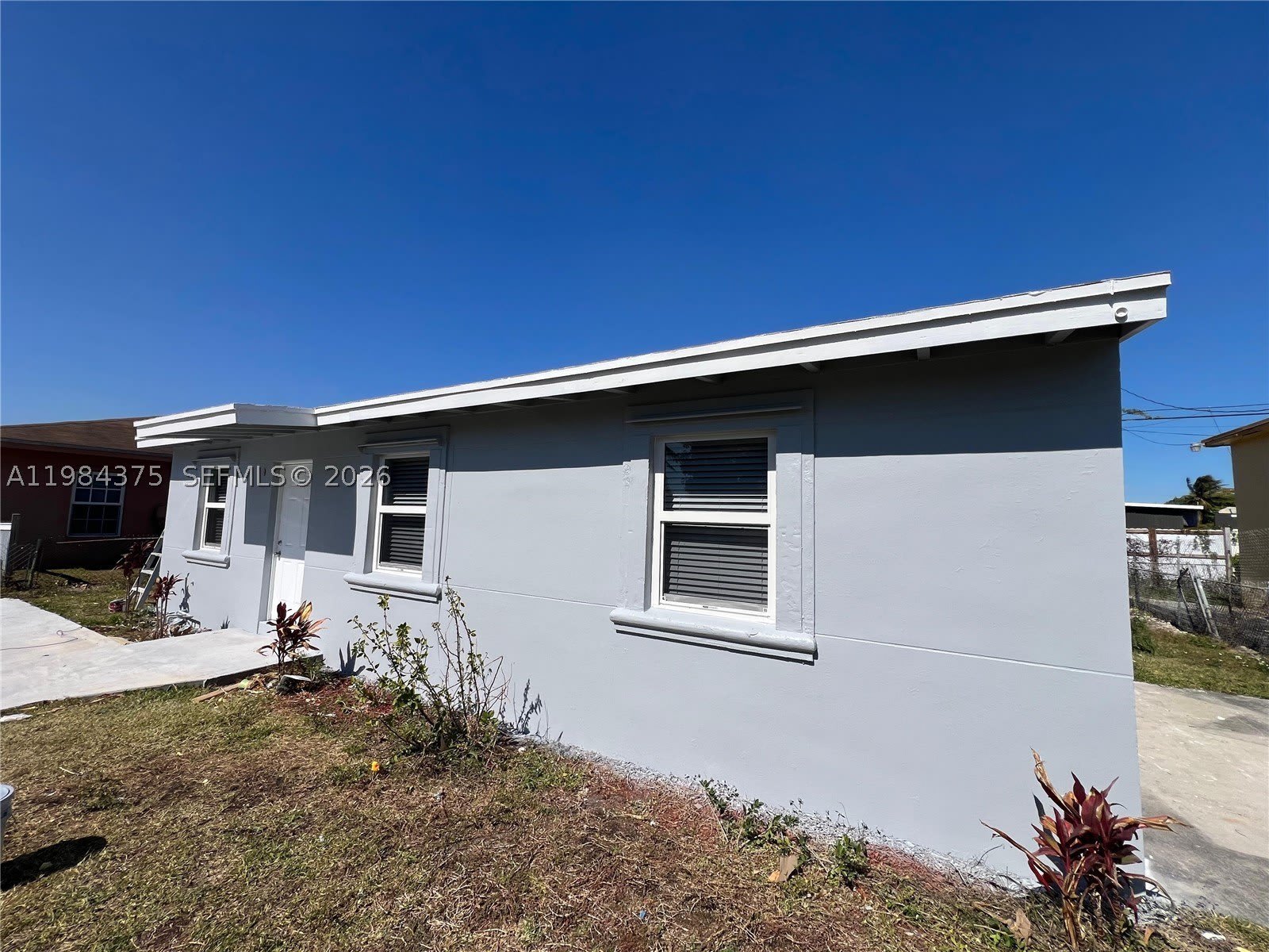 361 NW 16th St – photo 3