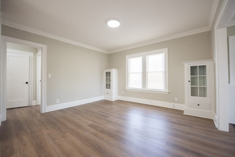 2112 Lincoln Avenue – photo 5