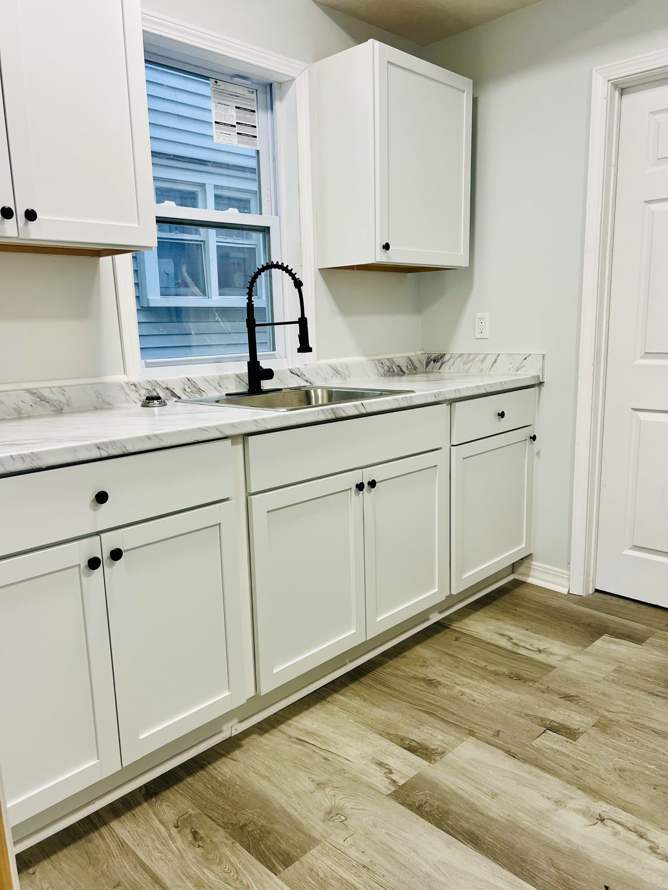 915 West Lapeer Street – photo 1
