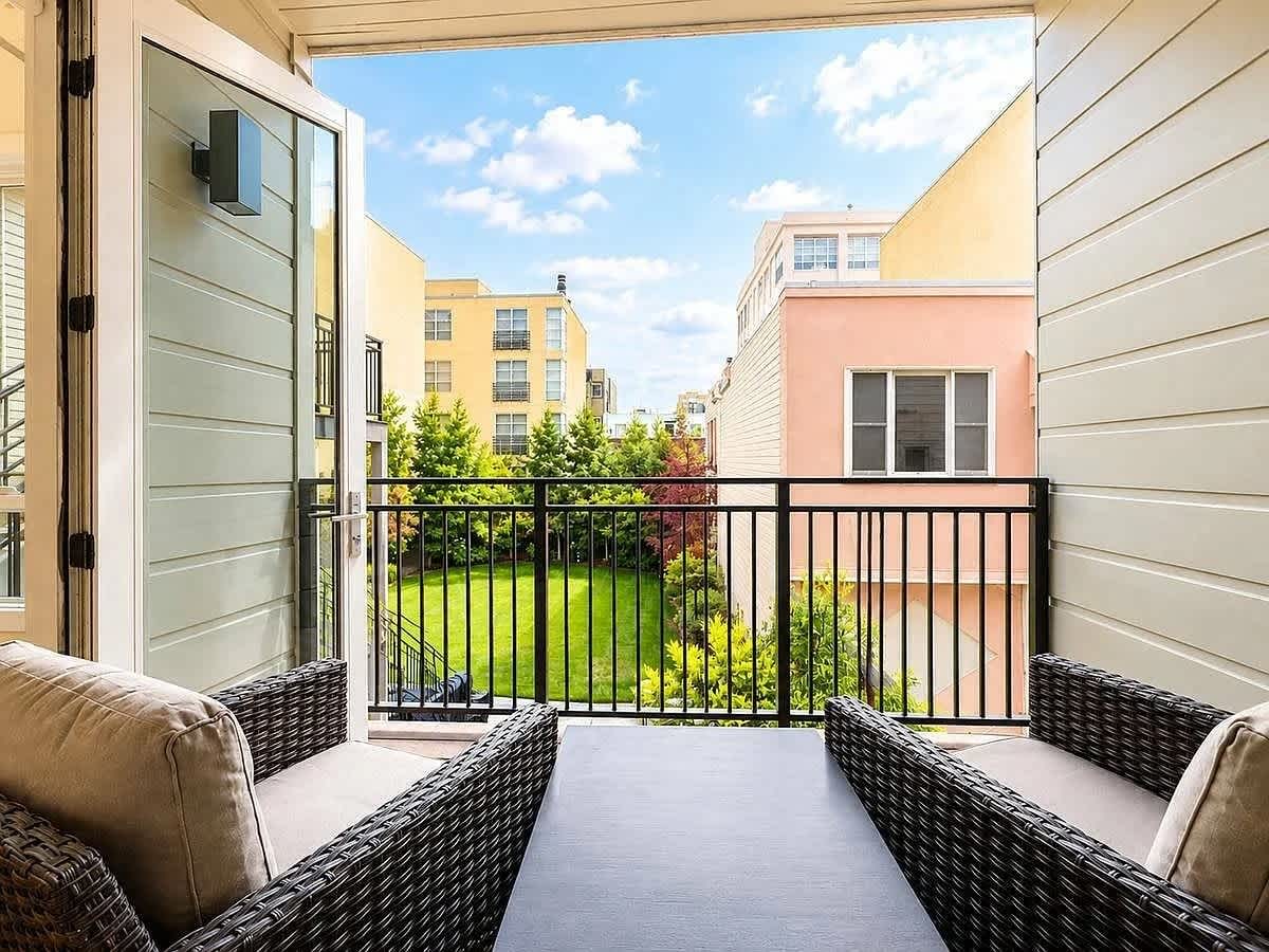 571 Chestnut Street – photo 3