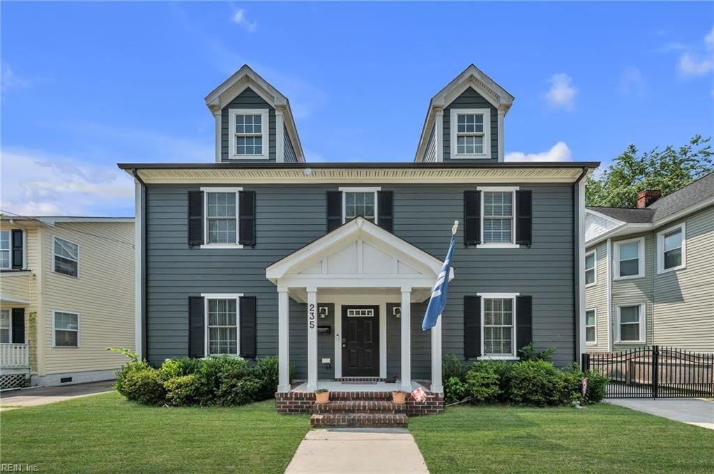 235 W 31st Street – photo 1