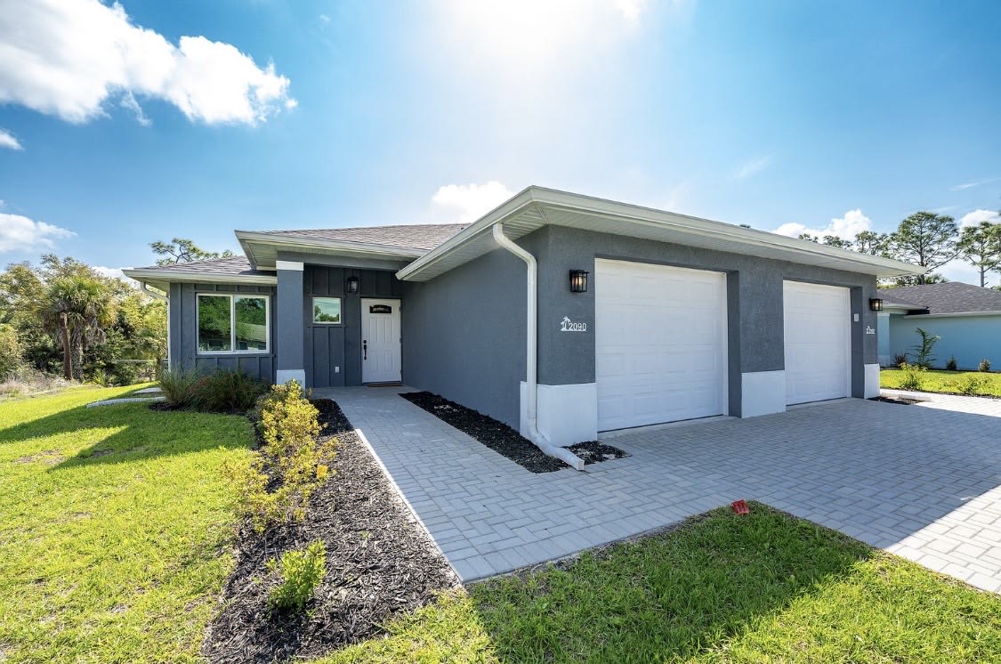 2090 Como Street – photo 1