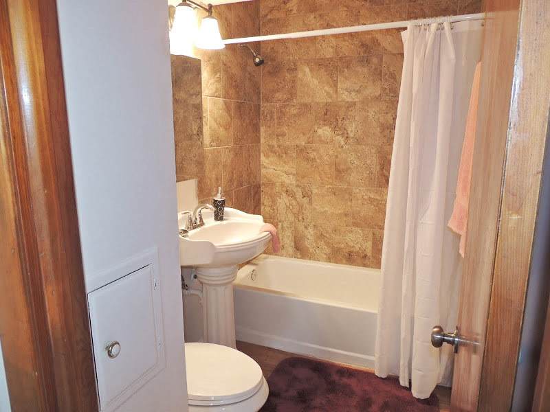 3 Bed & 2 Full Bath Cape Cod for Rent! – photo 5