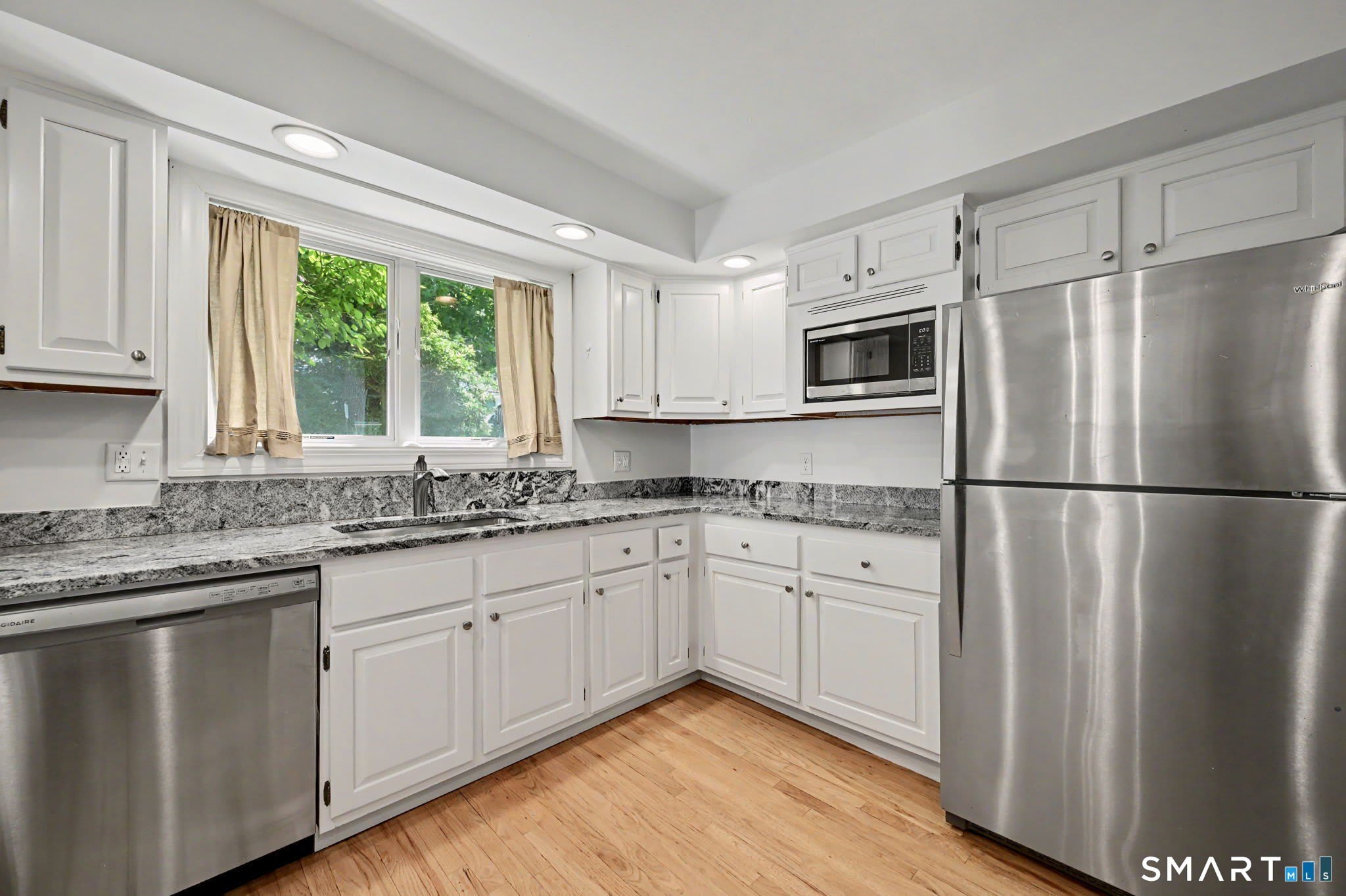 123 Harbor Drive – photo 4