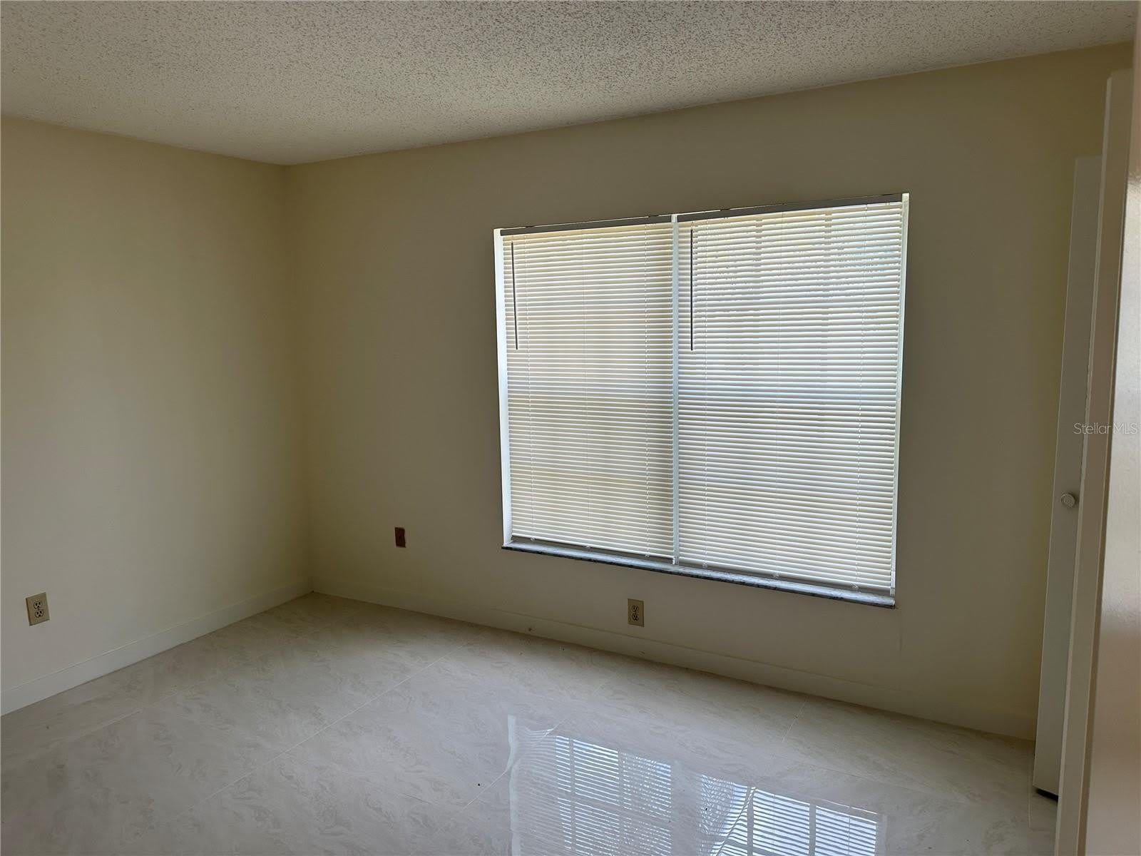 5915 TAYWOOD Drive – photo 5
