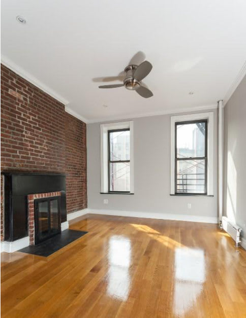 58 Leroy St – photo 1
