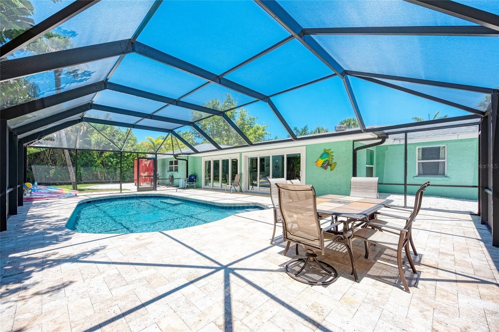 5640 CAPE LEYTE Drive – photo 2