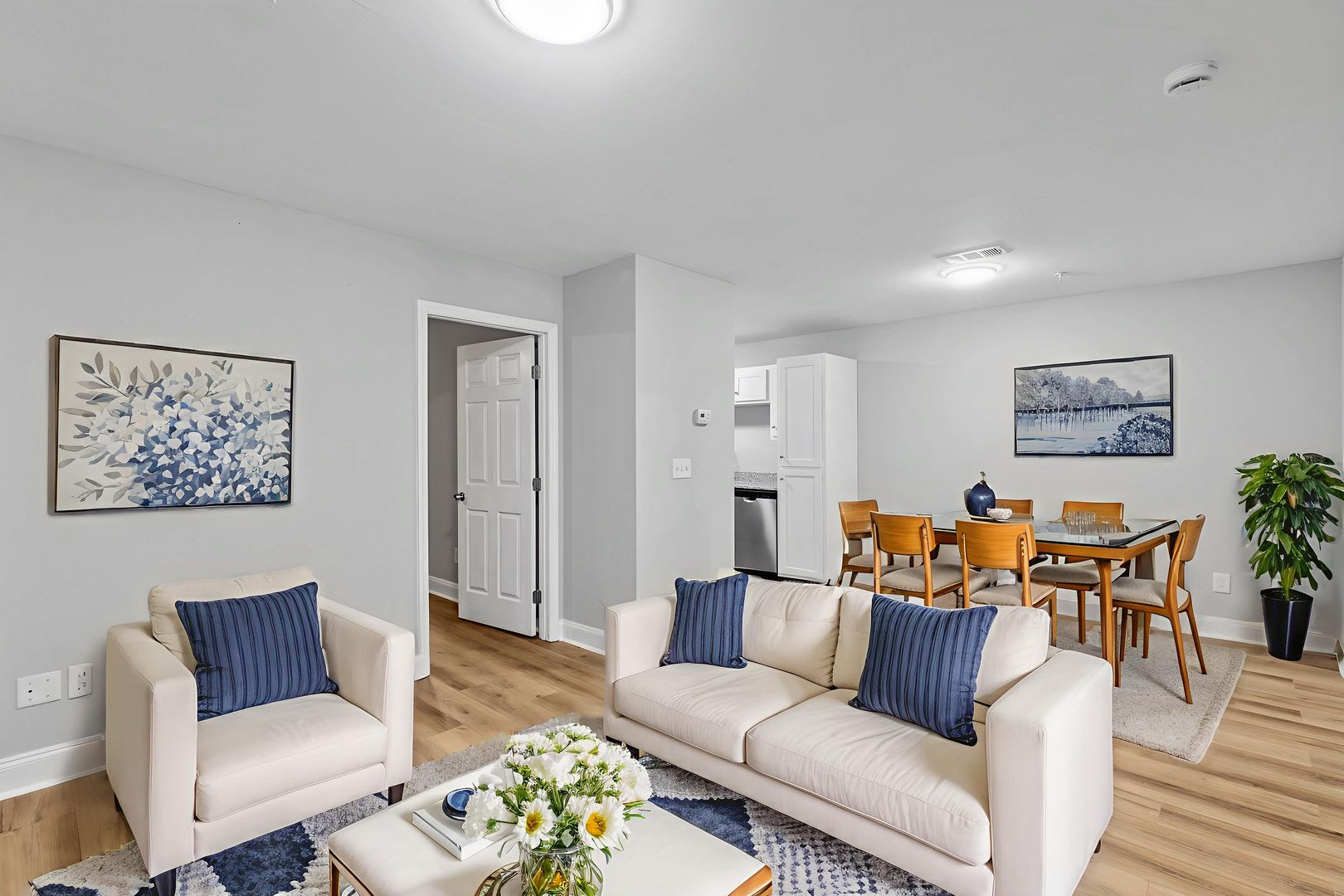 Crestview Apartments – photo 3