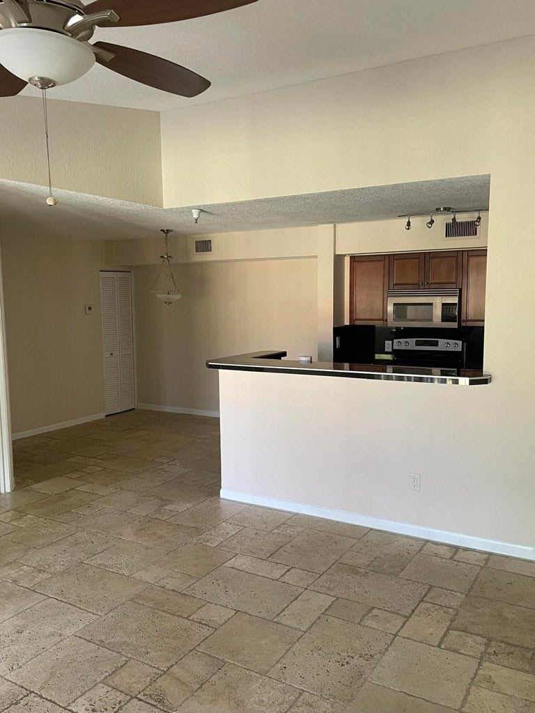 160 Yacht Club Way – photo 5