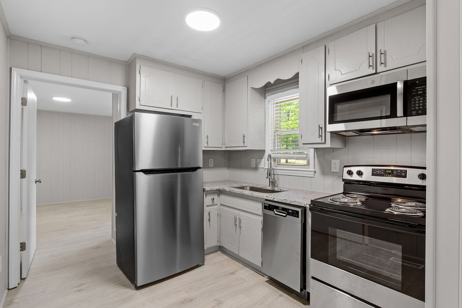 Newly Renovated Apartments near Downtown Durham – photo 2