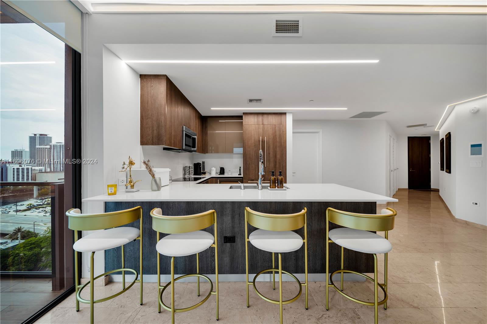 88 Southwest 7th Street – photo 4
