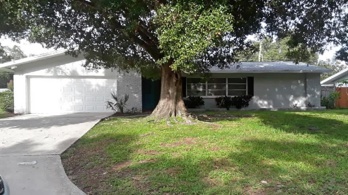 1329 Fairfield Drive – photo 2
