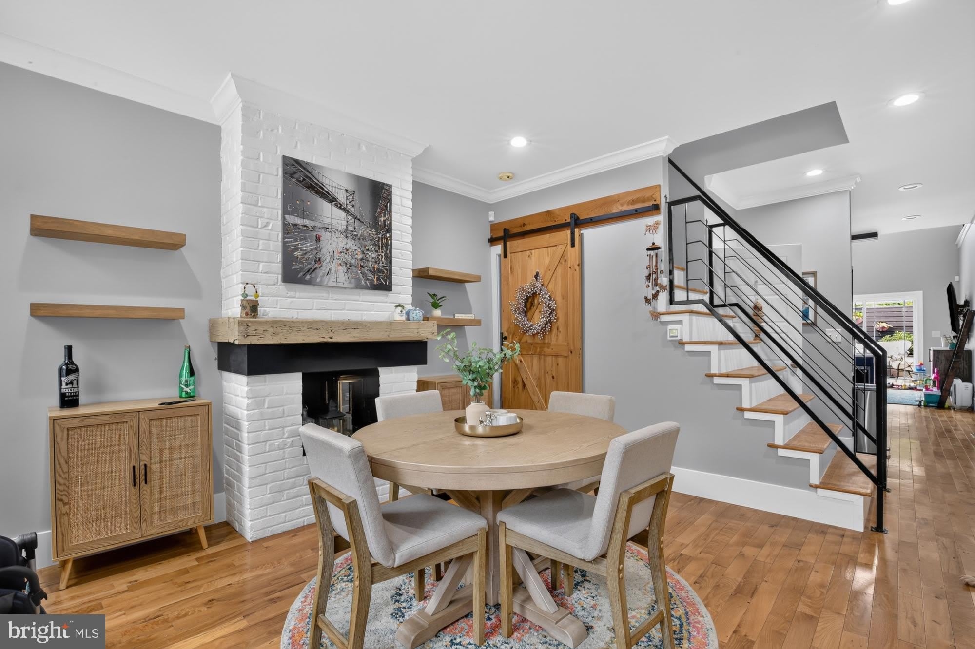 2328 E Fletcher Street – photo 1